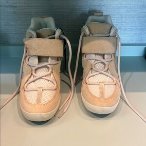 Sorel Out N About Sport Wedge NWT Size 9